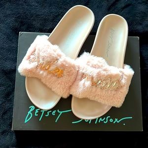 Pink Besty Johnson Bridesmaid Slides size 8